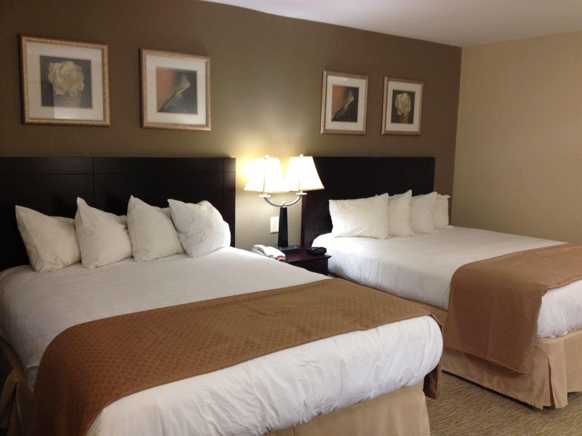 Quality Inn Waterbury Exteriör bild